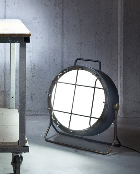 Lampada da terra Cantiere