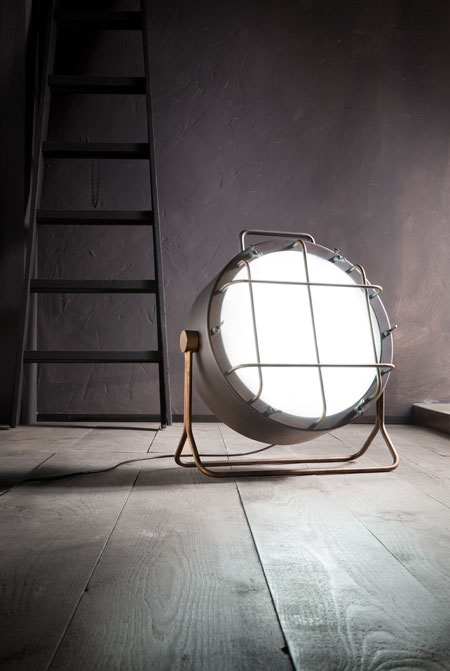 Lampada da terra Cantiere